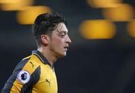 LIVERPOOL, ENGLAND - DECEMBER 13:  Mesut Ozil of Arsenal looks on during the Premier League match between Everton and Arsenal at Goodison Park on December 13, 2016 in Liverpool, England.  (Photo by Alex Livesey/Getty Images)